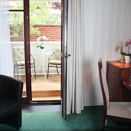 Doberaner Hof מלון באד דובראן