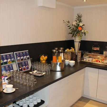 Doberaner Hof 3* באד דובראן