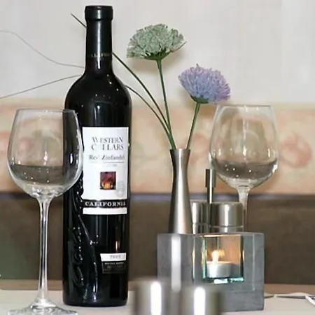 Doberaner Hof מלון 3*