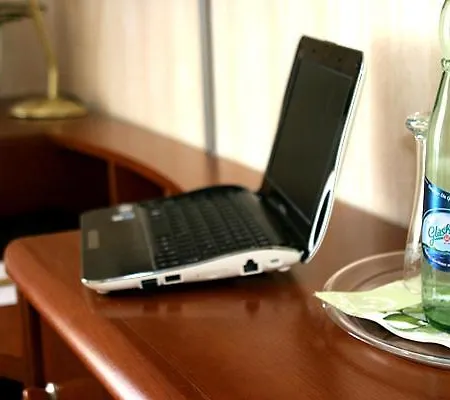 Doberaner Hof מלון באד דובראן